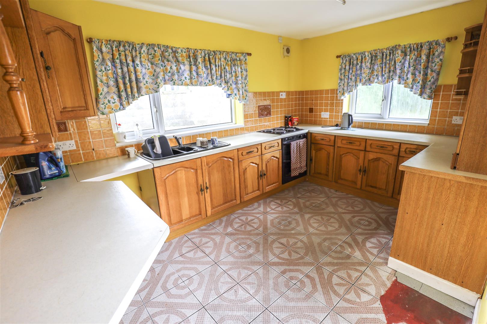 8 Blaendewi, Wick, Nr Cowbridge, Vale of Glamorgan, CF71 7QG
